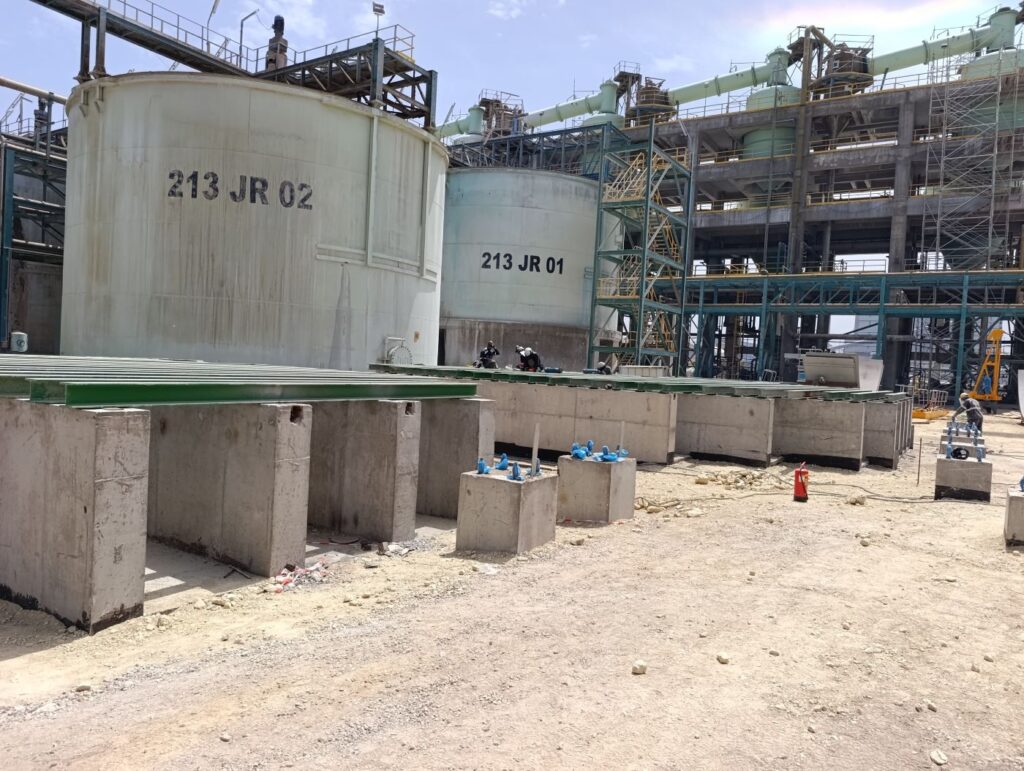 Projet avec SIDEN/ OCP SAFI montage/ soudage storage tanks